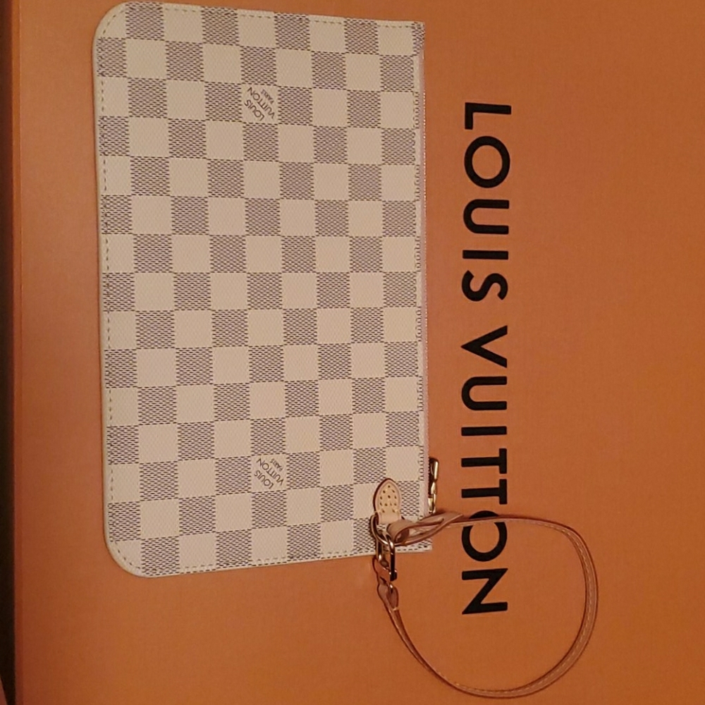 Neverfull GM Pouch in Damier Azur